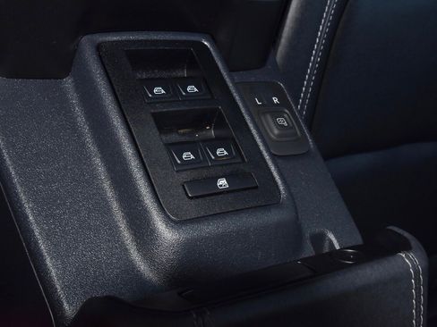 Certified 2025 Ford Bronco Badlands image 35