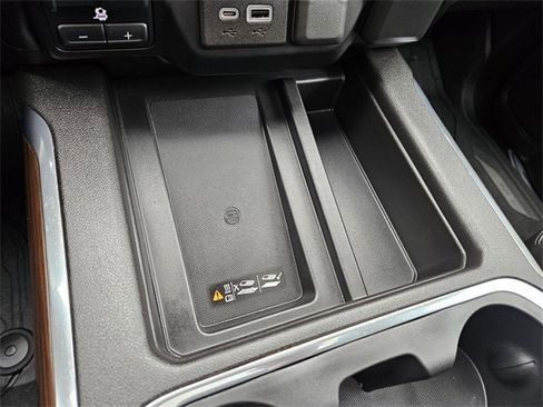 Used 2022 GMC Sierra 1500 SLT w/ SLT Premium Plus Package image 28