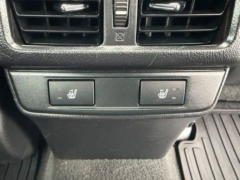 Used 2017 Subaru Outback 2.5i Limited AWD/4WD image 25
