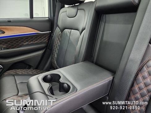 New 2025 Jeep Grand Cherokee Summit image 42