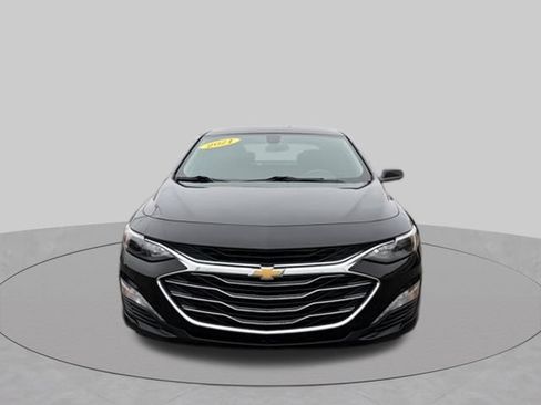 Used 2021 Chevrolet Malibu LT FWD image 2