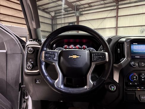 Used 2020 Chevrolet Silverado 1500 LT w/ Texas Edition image 27