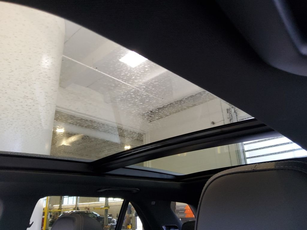 Used 2024 Mercedes-Benz GLE 350 4MATIC image 25