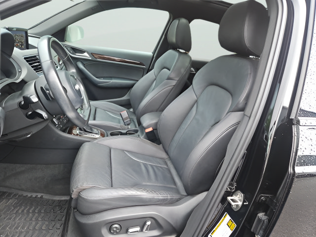 Used 2018 Audi Q3 2.0T Premium Plus AWD/4WD image 14