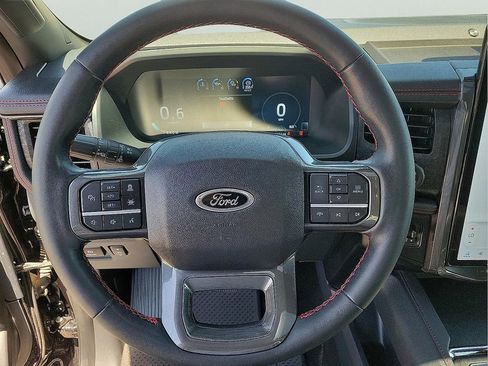 Used 2024 Ford Expedition Max Limited AWD/4WD image 16