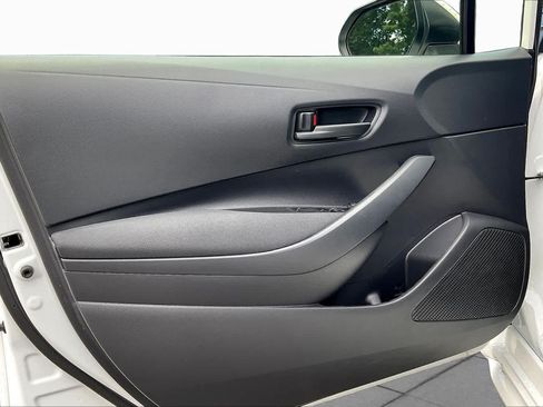 Used 2026 Toyota Corolla LE FWD image 21