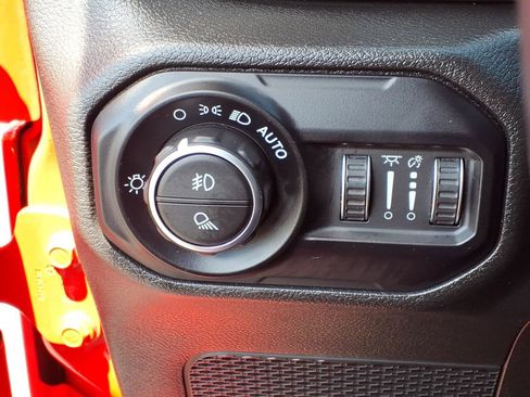 Used 2022 Jeep Gladiator Sport AWD/4WD image 32