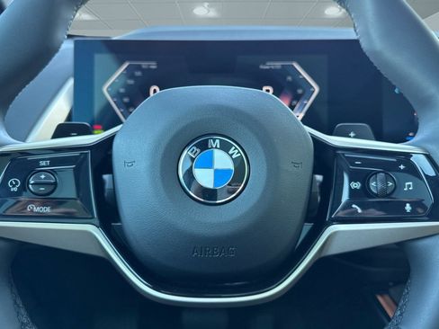 Used 2025 BMW X3 xDrive30i w/ Premium Package image 16