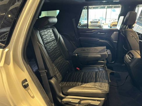 Used 2021 Cadillac Escalade Sport Platinum w/ Heavy-Duty Trailer Package image 29