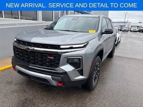 Used 2025 Chevrolet Traverse Z71 w/ Driver Confidence Package AWD/4WD image 1