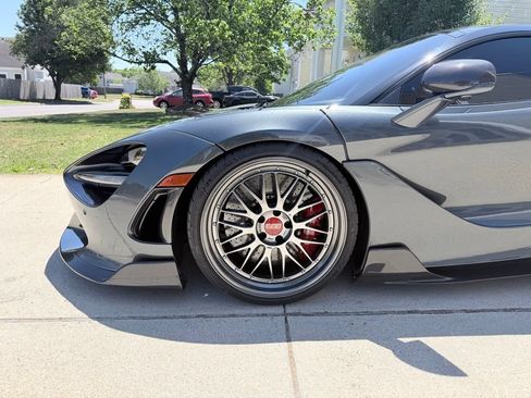Used 2019 McLaren 720S Performance RWD image 20