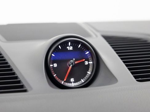 Certified 2023 Porsche Cayenne Base image 19