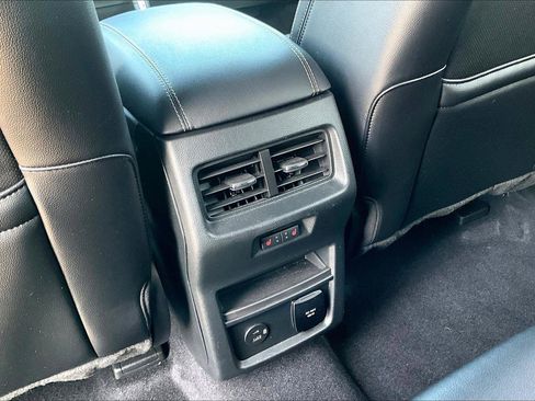 Used 2022 Ford Edge ST w/ Equipment Group 401A image 16