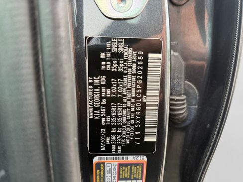 Used 2023 Kia Sorento LX AWD/4WD image 24