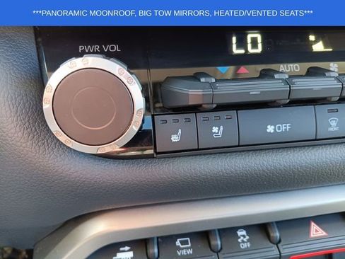 Used 2023 Toyota Tundra Limited AWD/4WD image 10