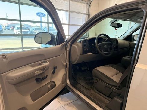 Used 2007 Chevrolet Silverado 1500 W/T image 8