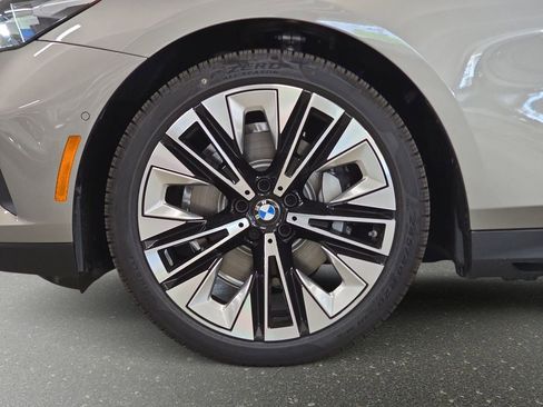 New 2026 BMW 530i RWD image 21