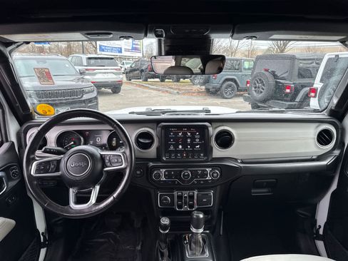 Used 2021 Jeep Wrangler Unlimited Sahara image 29