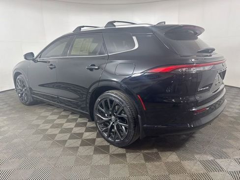 Used 2025 Toyota Crown Signia w/ Advanced Technology Package image 6