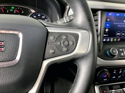 Certified 2023 GMC Acadia SLT AWD/4WD image 10