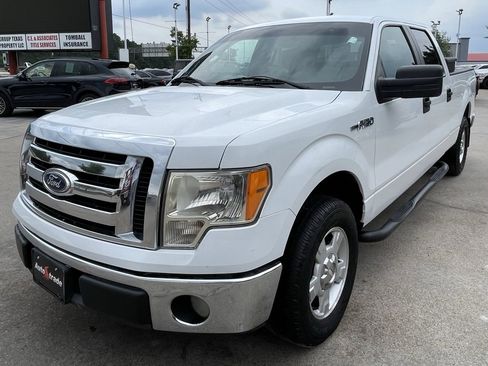 Used 2011 Ford F150 XLT w/ Trailer Tow Pkg image 4