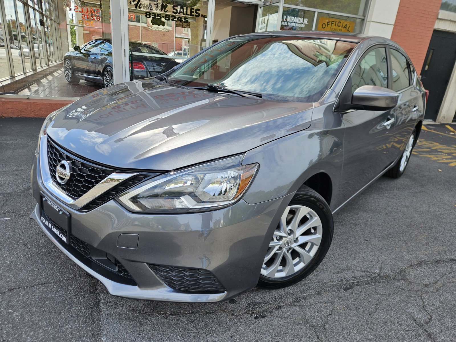 Used 2019 Nissan Sentra S w/ Appearance Package FWD image 1