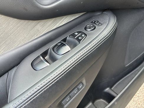 Used 2016 Nissan Murano SL w/ SL Technology Package AWD/4WD image 13