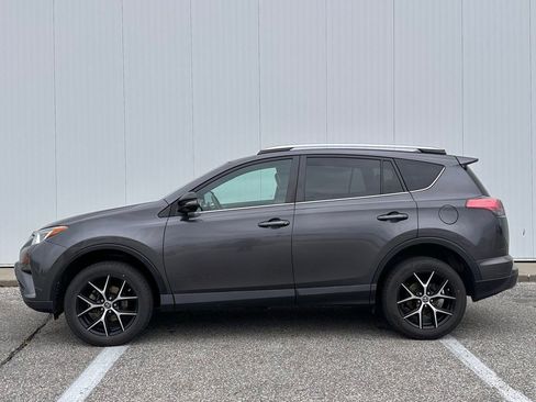 Used 2018 Toyota RAV4 SE w/ Power Extra Value Package AWD/4WD image 2