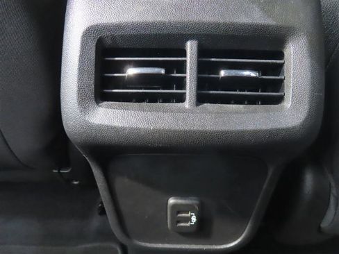 Used 2022 Chevrolet Equinox LT AWD/4WD image 26