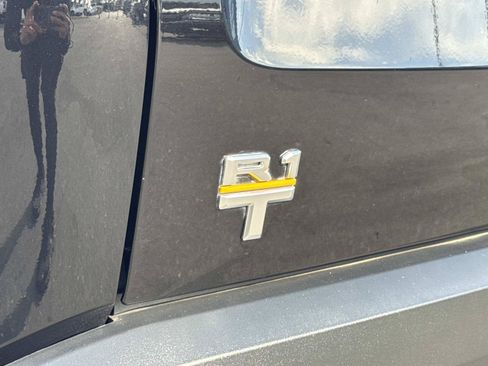 Used 2022 Rivian R1T Adventure AWD/4WD image 29