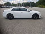 Used 2022 Chrysler 300 Touring L image 3