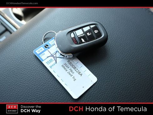 Certified 2024 Honda Pilot Touring image 15