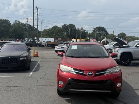 Used 2015 Toyota RAV4 XLE AWD/4WD image 17