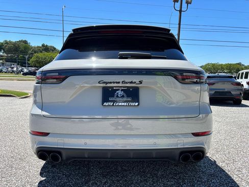 Used 2020 Porsche Cayenne Turbo S w/ Premium Package Plus AWD/4WD image 6