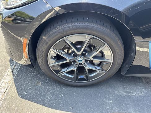 Used 2023 BMW i4 eDrive35 RWD image 31
