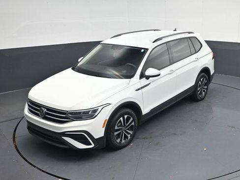 Used 2023 Volkswagen Tiguan S image 46