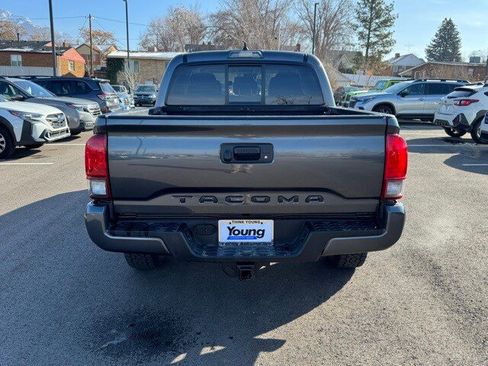Used 2021 Toyota Tacoma SR image 4