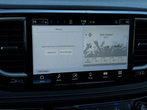 New 2026 Chrysler Pacifica Select image 21