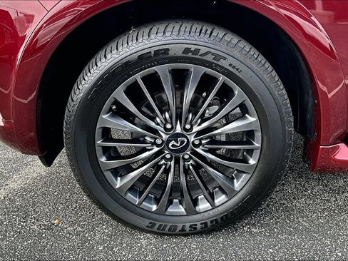 Used 2023 INFINITI QX80 Premium Select w/ All-Season Package RWD image 11