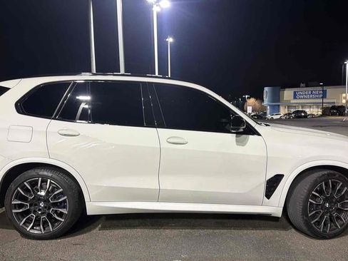Used 2024 BMW X5 M60i image 10