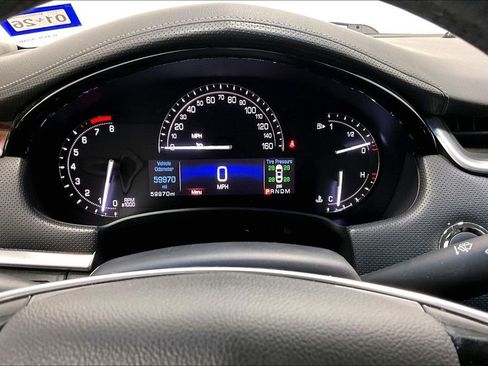 Used 2017 Cadillac XTS Luxury image 24