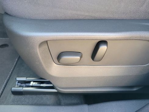 Used 2023 Buick Envision Preferred AWD/4WD image 18