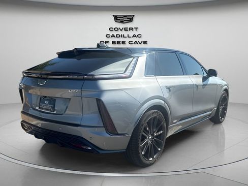 New 2026 Cadillac Lyriq V image 9