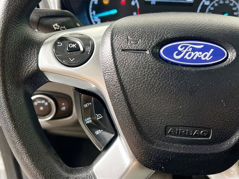 Used 2022 Ford Transit Connect XL image 18