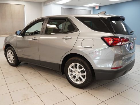 Used 2024 Chevrolet Equinox LS w/ LS Convenience Package FWD image 7