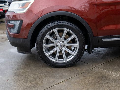 Used 2016 Ford Explorer Limited w/ Equipment Group 301A image 31