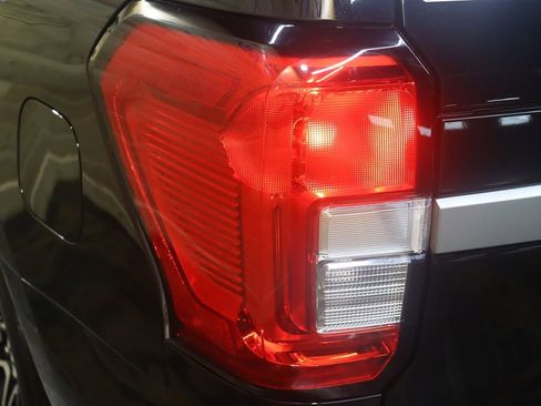 Used 2023 Ford Expedition XL image 16