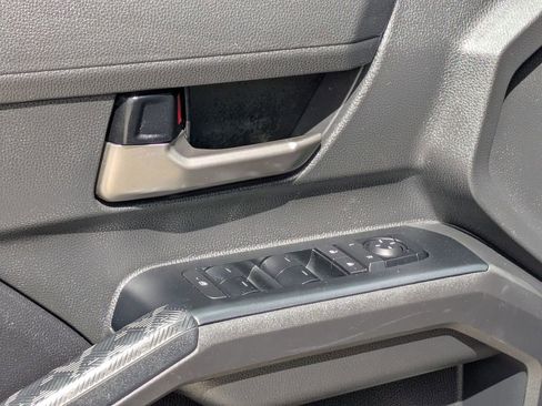 Used 2024 Toyota Tacoma TRD Off-Road image 10