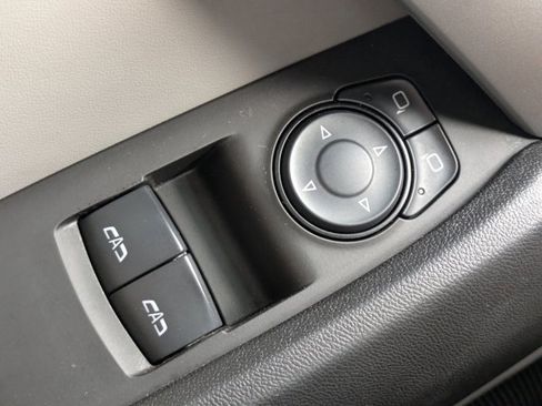 Used 2017 Chevrolet Camaro SS image 15