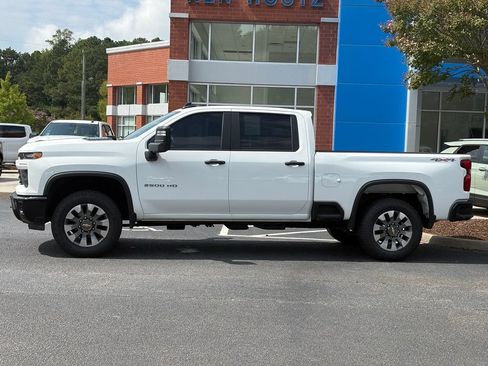 Used 2026 Chevrolet Silverado 2500 Custom w/ Custom Value Package AWD/4WD image 2